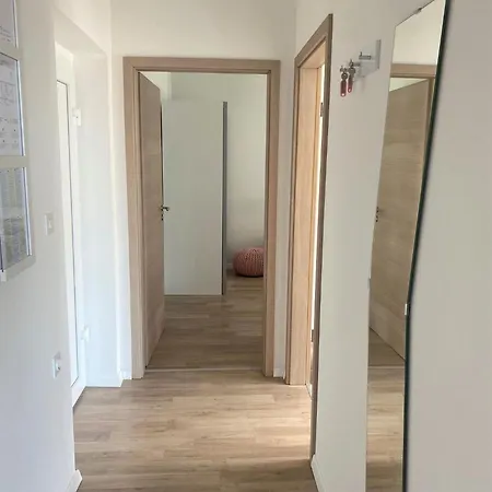 Apartment Moderne Mit Grillplatz Auf Dem Balkon *